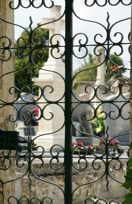 Vigilance de Toussaint aux abords du Cimetière !