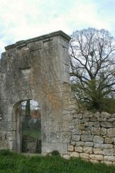 Porte Château de Gibrand.jpg
