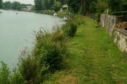 chemin de halage.JPG