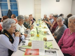 repas seniors octobre 2021 (3).jpg