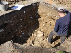 fouilles archéo place des halles et quai de carénage en octobre 21 (6).JPG