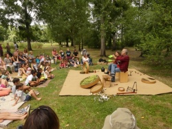 spectacle petit arbre pour les tout-petits 2.JPG